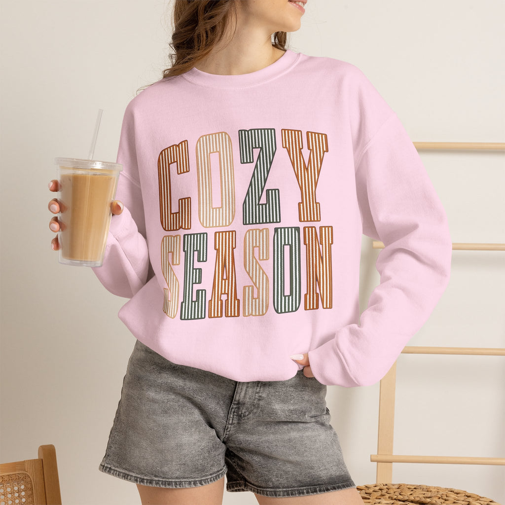 COZY SEASON -Unisex Heavy Blend™ Crewneck Sweatshirt